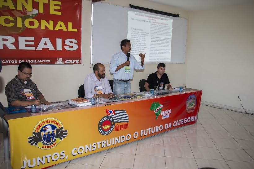 Vicentinho fala sobre o Piso Nacional e critica PL 4.330 em reunião dos vigilantes de Barueri 