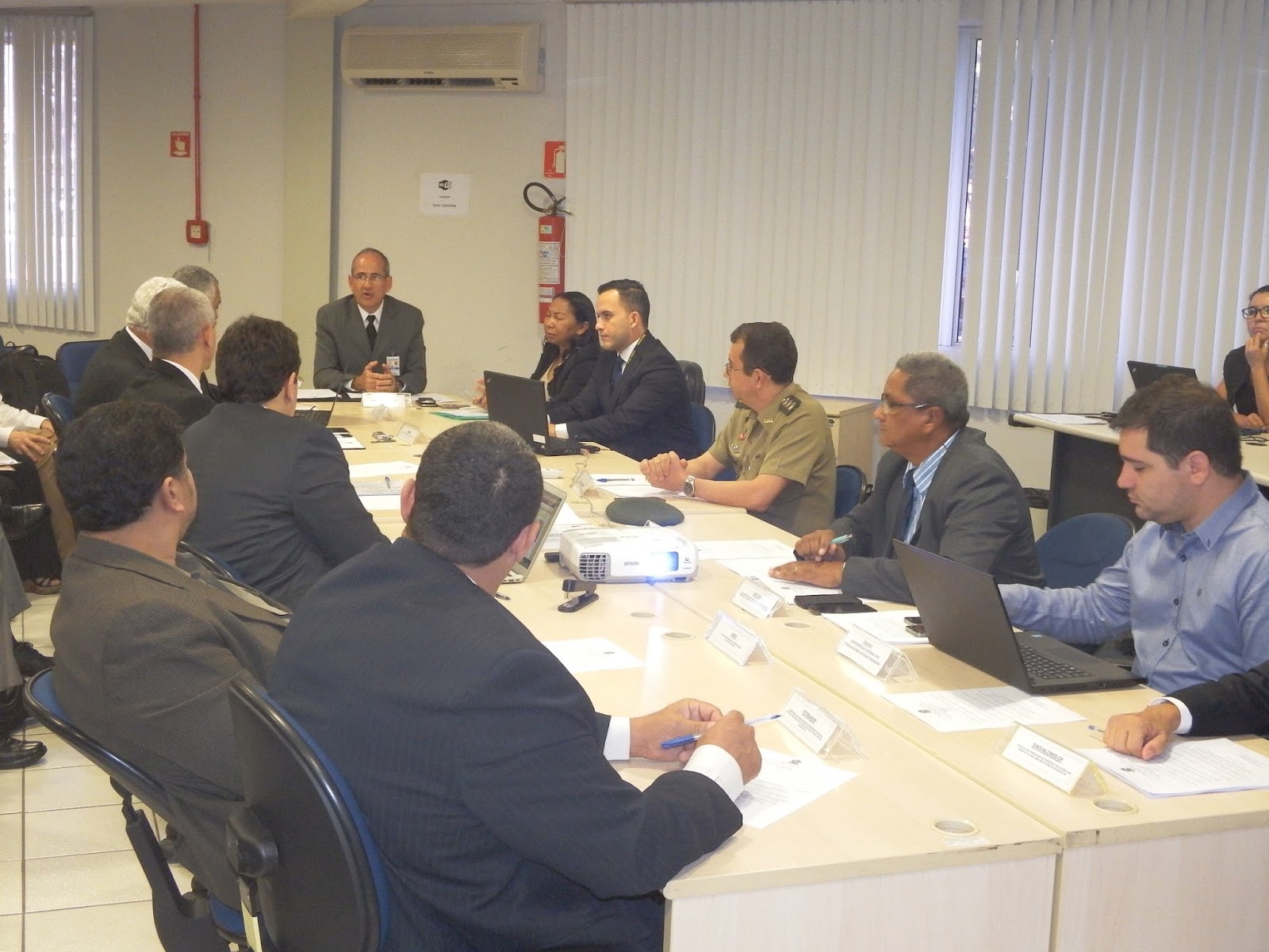 Reunião da CCASP discute monitoramento, escolta armada e segurança em estabelecimentos financeiros
